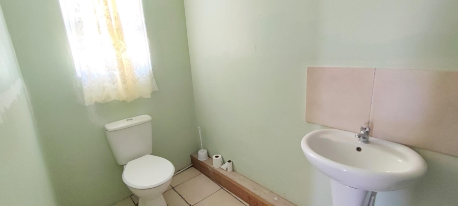 5 Bedroom Property for Sale in Franskraal Western Cape